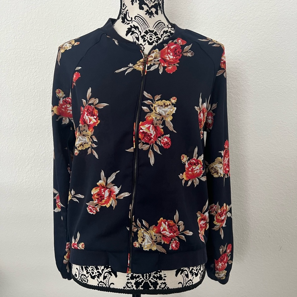 Live 4 Truth Women’s Floral Bomber Jacket Black Red Rose Zip Up Size M